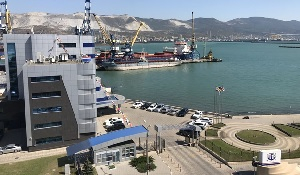 Надёжность работы причалов Новороссийского порта обеспечивает инновационный крепёж.